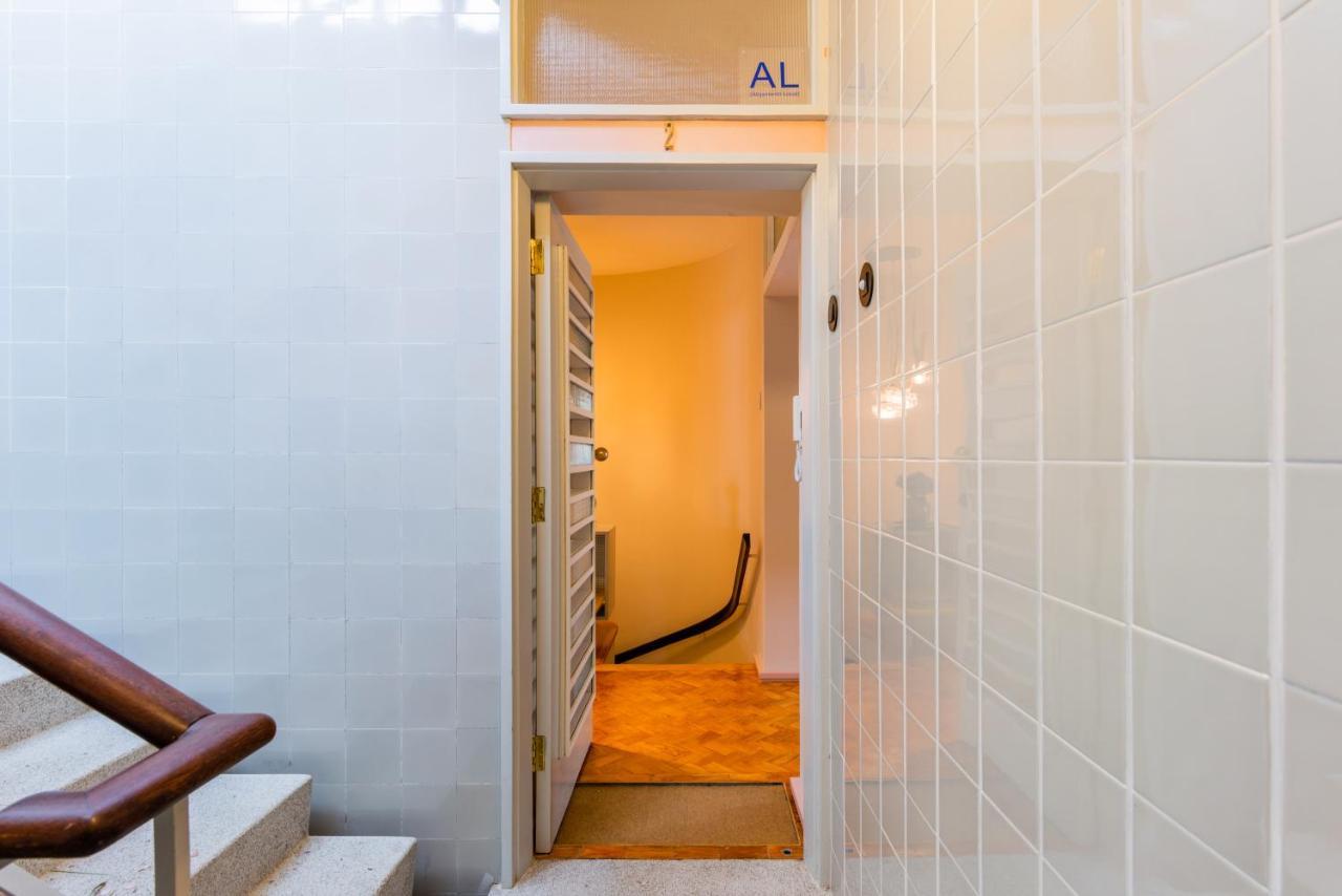 Апартаменты Amazing Duplex - Mid Century Experience & Parking Порту Экстерьер фото