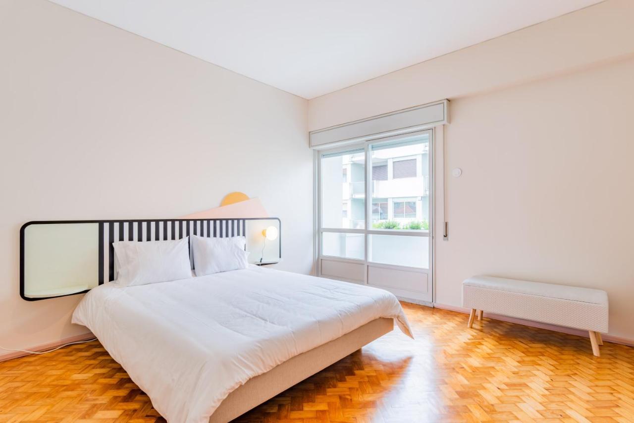 Апартаменты Amazing Duplex - Mid Century Experience & Parking Порту Экстерьер фото